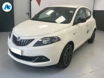 Lancia Ypsilon 1.0 firefly hybrid Gold s&s 70cv 5p.ti