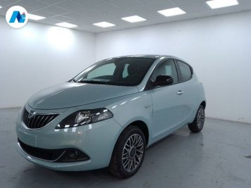 Lancia Ypsilon 1.0 firefly hybrid Gold s&s 70cv
