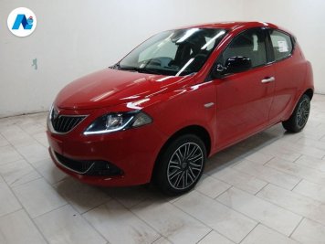 Lancia Ypsilon 1.0 firefly hybrid Gold s&s 70cv
