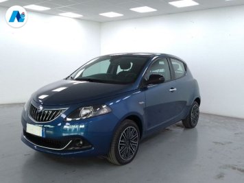 Lancia Ypsilon 1.0 firefly hybrid Gold s&s 70cv