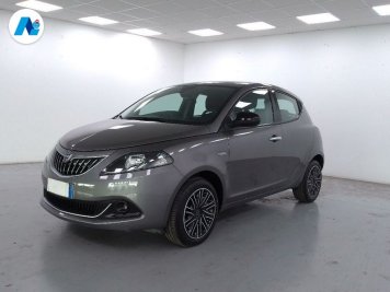 Lancia Ypsilon 1.0 firefly hybrid Gold s&s 70cv