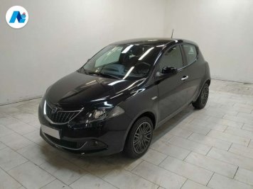 Lancia Ypsilon 1.0 firefly hybrid Gold s&s 70cv