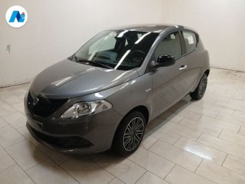 Lancia Ypsilon 1.0 firefly hybrid Oro s&s 70cv