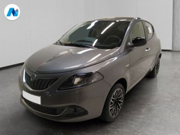 Lancia Ypsilon 1.0 firefly hybrid Platino s&s 70cv