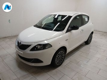 Lancia Ypsilon 1.0 firefly hybrid Platino s&s 70cv