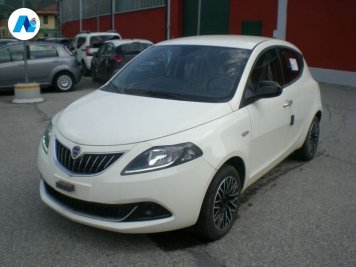 Lancia Ypsilon 1.0 firefly hybrid Platino s&s 70cv