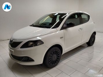 Lancia Ypsilon  1.0 firefly hybrid Silver Plus s e s 70cv