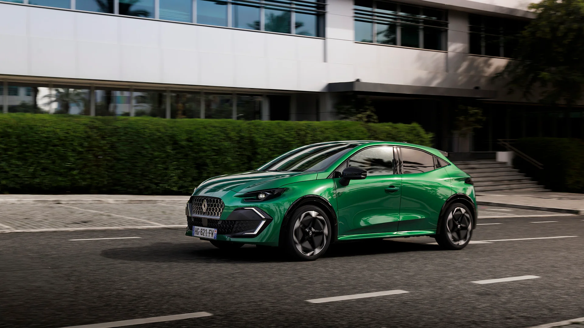 Noleggio-Lungo-Termine-Renault-Clio-evolution-ECO-G-120